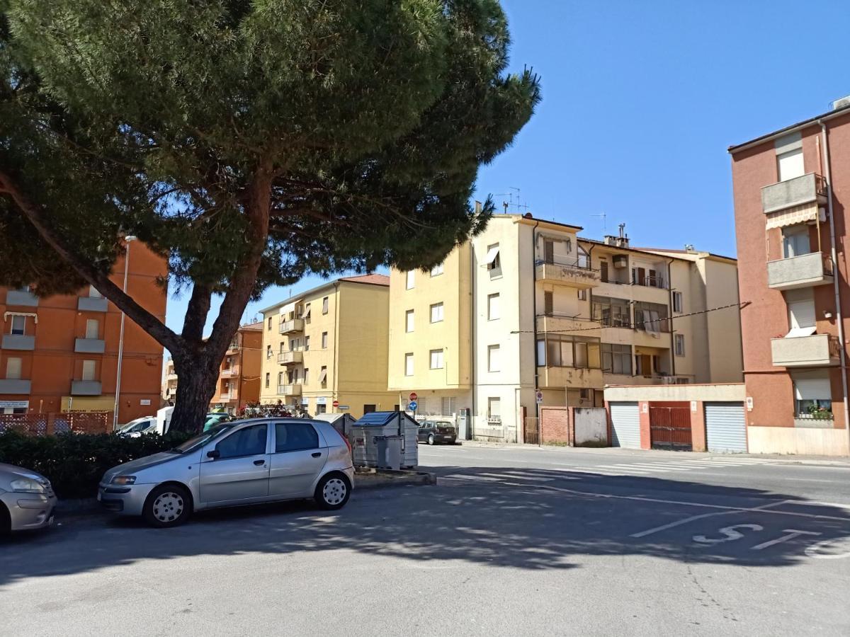 Casa Ilanfra - Appartamenti Gabbiano, Farfalla E Stella Marina Piombino Eksteriør bilde
