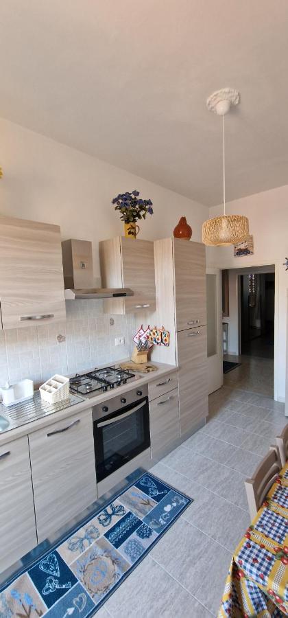 Casa Ilanfra - Appartamenti Gabbiano, Farfalla E Stella Marina Piombino Eksteriør bilde